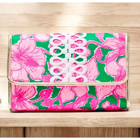 Lilly Pulitzer Handbags - New With Tags Lilly Pulitzer Envelope Pouch Clutch Bag